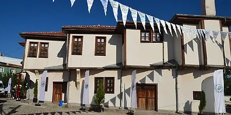 Şuhut