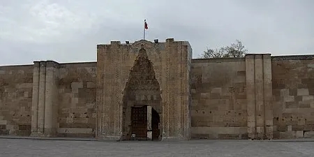 Sultanhanı